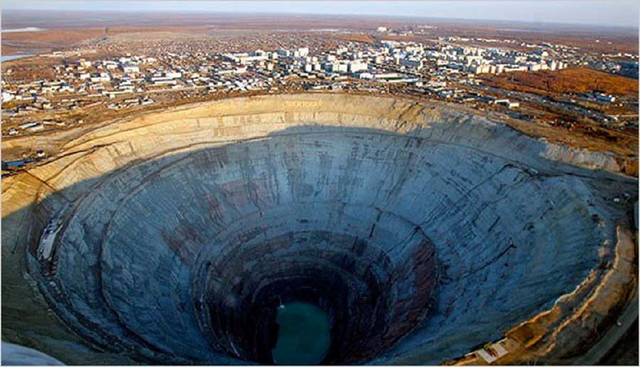 De Beers diamond mines