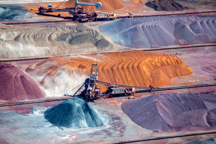 Mineral supply