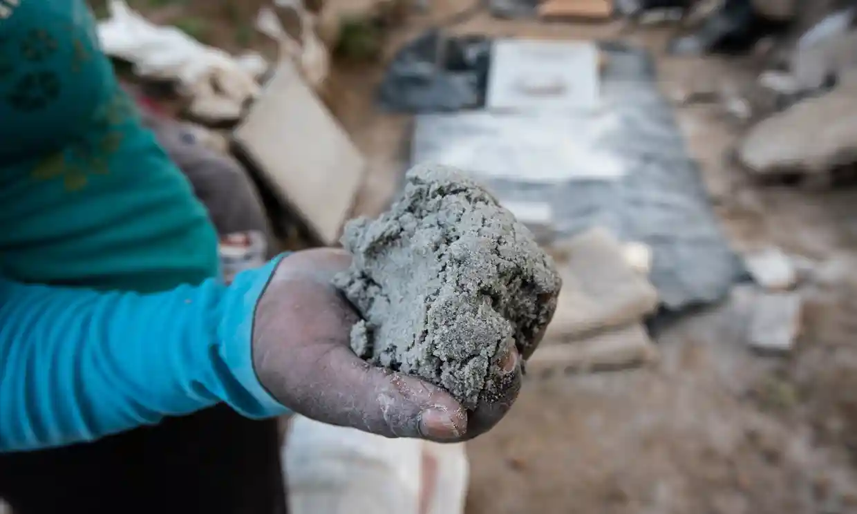 illegal gold mining south africa