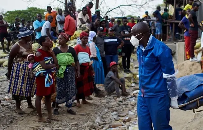 gold mine collapse Chegutu, Zimbabwe