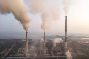 Global coal demand remains strong as coal-fired power plants in China and India continue to supply electricity amid rising energy consumption.
