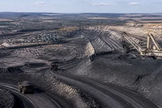 Anglo American Agrees $3.9 Billion Steelmaking Coal Divestment to Dhilmar