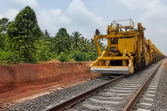 Simandou Sprint: Rio Tinto Targets 2026 First Ore as Guinea Rail Link nears 85% Completion
