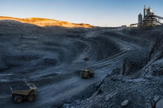 Uranium $200 Path