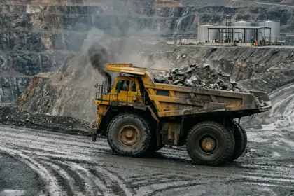 Ultra-Class Diesel Haul Truck